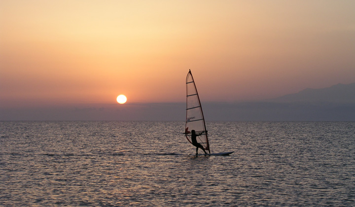 paros_windsurfing
